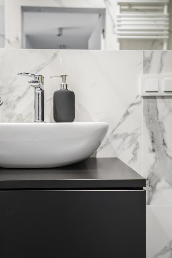 Old Town Heart VI Luxury - Przyokopowa Apartment Warsaw Luaran gambar